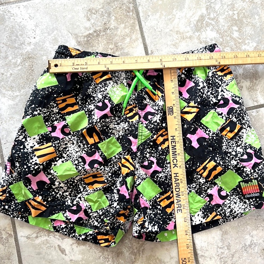 Chubbies Graphic Swim Shorts Summer Shorts 🩳 unlined, pockets, Y2K, 90’s unisex - Picture 6 of 6